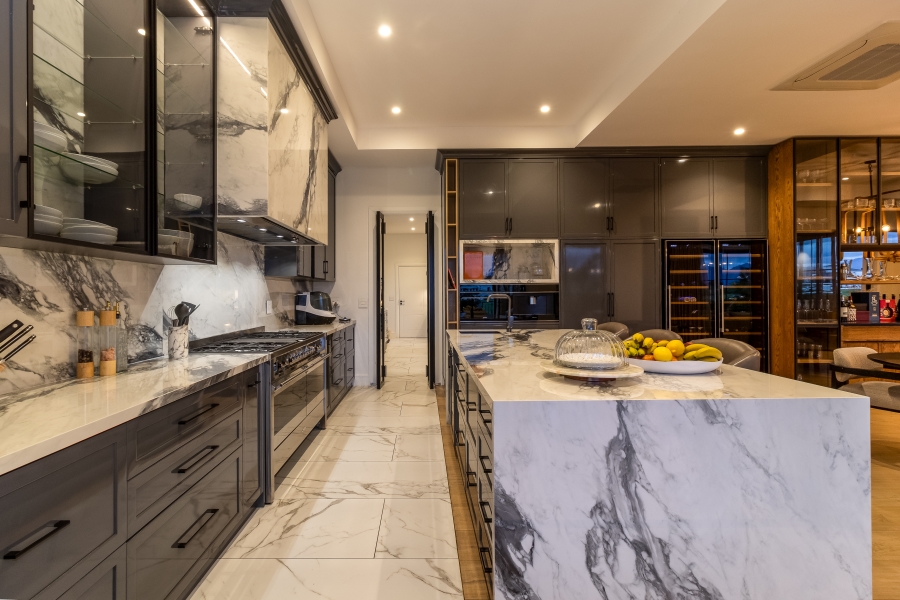 5 Bedroom Property for Sale in Val De Vie Estate Western Cape